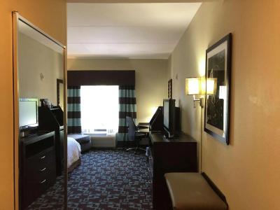 Hampton Inn & Suites Nashville at Opryland - 60