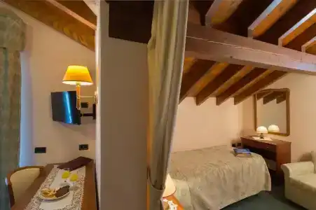Della Torre - 69