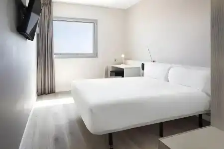 B&B Barcelona Viladecans - 19