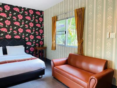 Canal Resort - 53