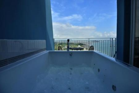 Ocean Soleview - 82