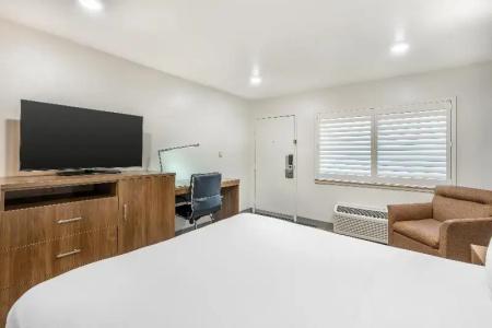 Best Western Plus Clocktower Inn - 125