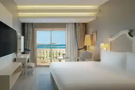 DoubleTree by Hilton Cesme Alacati Beach Resort - 44