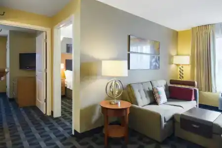 TownePlace Suites by Marriott Kansas City - 32