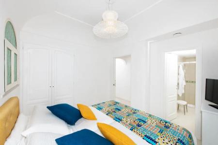 Eden Roc Suites - 379