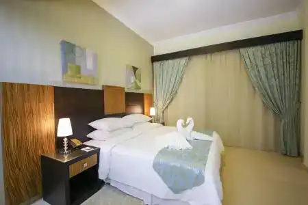 Ivory Grand - 5