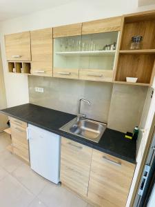 Aphrodite Studios & Suites - 130