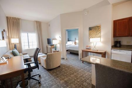 Sonesta Es Suites Baton Rouge - 67