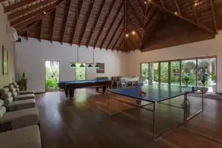 Veligandu Island Resort & Spa - 17