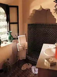 Riad Ilayka - 40