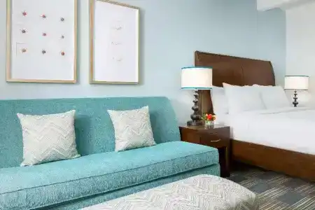 Hilton Garden Inn / The Keys Collection - 83