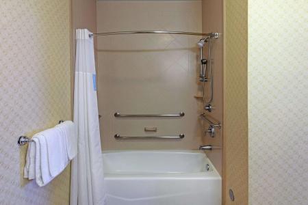 Hampton Inn & Suites West - 6