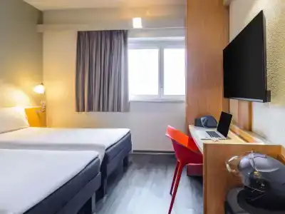 Ibis Milano Centro - 8