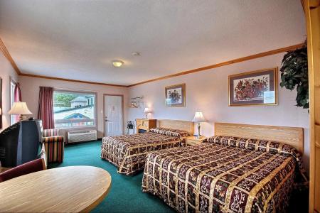 Knights Inn - 3