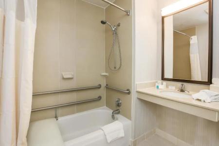 Hilton Garden Inn - 37