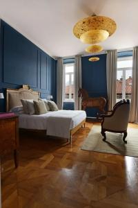 Seven Historical Suites - 106