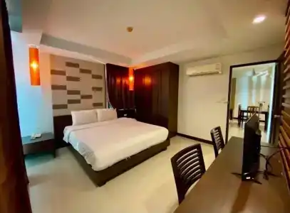 Tycoon Suite - 38