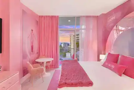 The Beverly Hilton - 46