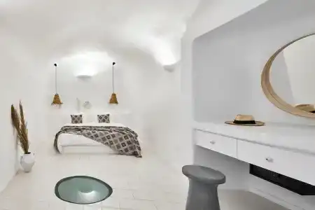 Luna Santorini Suites - 75