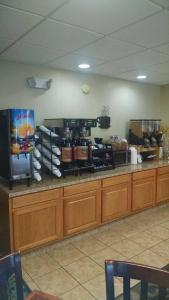 Barrington & Suites - 20