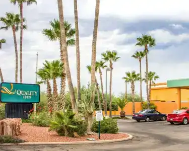 Quality Inn - Airport - 13