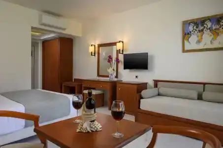 Vantaris Palace - 136