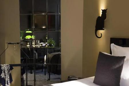 Le Chat Noir - 52