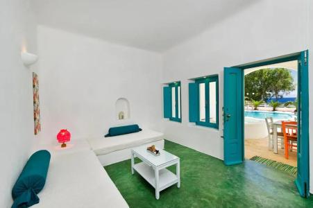 Nissia Beach & Suites - 112