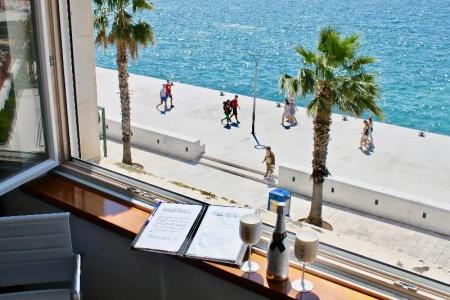 Galeria Valeria Seaside Downtown - MAG Quaint & Elegant Boutiques - 225