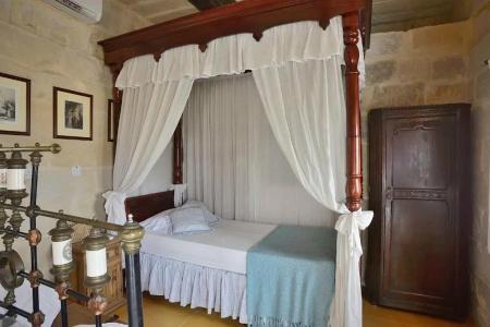 The Burrow - 108
