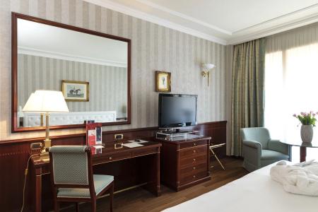 Royal Carlton - 20