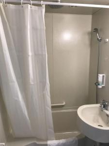 Toyoko Inn Marseille Saint Charles - 7