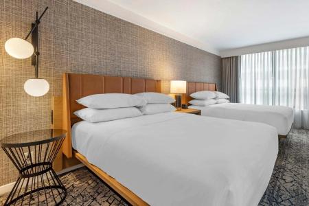 Sheraton Suites Old Town - 19