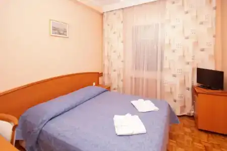 Adria - 34