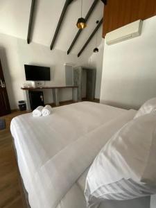 Island Spa Resort - 21