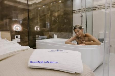 Rhodes SkyLine Suites - 105