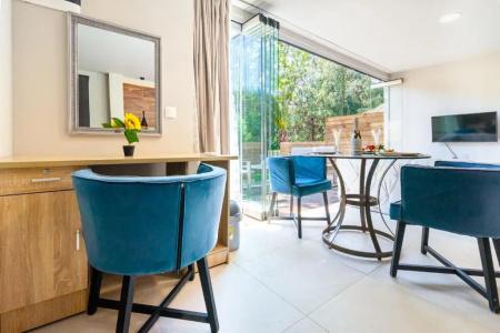 Bamboo Suites Boutique - 175