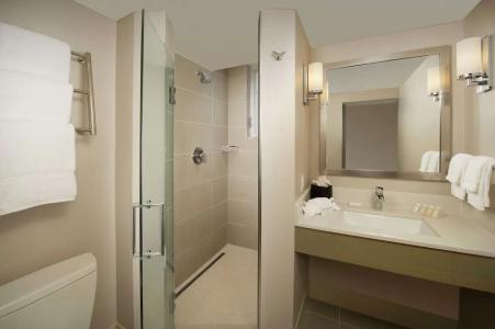 Hilton Garden Inn Miami South Beach - 41