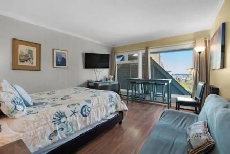 The Tides by the Sea - 144
