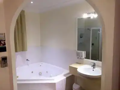 Best Western Tuscany on Tor Motor Inn - 76