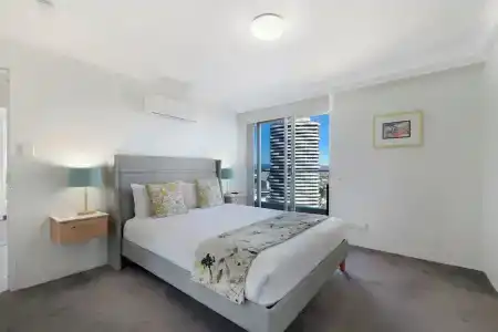Ultiqa Beach Haven On Broadbeach - 375