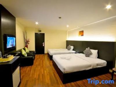 Boss Mansion - 108