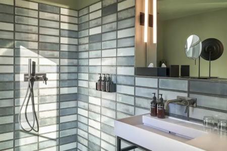 Gekko House Frankfurt, a Tribute Portfolio - 102