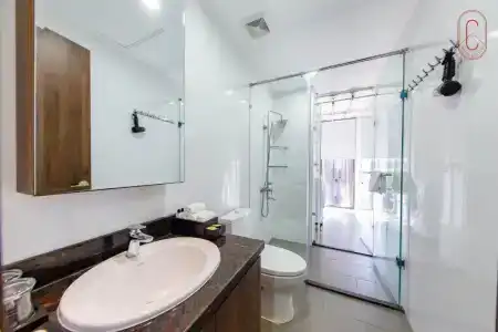 Hôtel Colline - 221