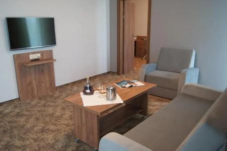 Apart 12 - 38