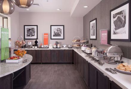 Hampton Inn & Suites by Hilton-Washington Rd - 9