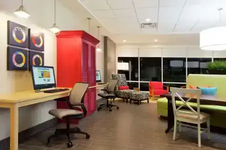 Home2 Suites by Hilton - 11
