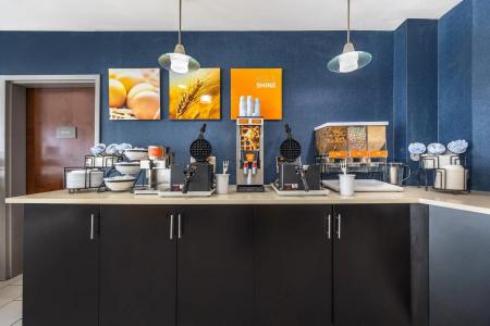 Comfort Inn & Suites West - Lookout Mountain - 10