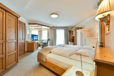 Trofana Royal - 4