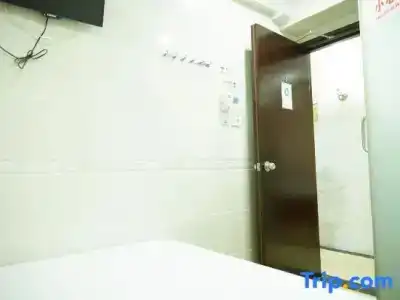 Hung Kiu - 54